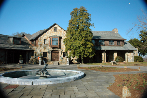 Chinqua Penn, home of Thomas Jefferson "Jeff" Penn in Reidsville, NC. Image courtesy of LearnNC.